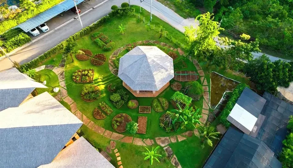 هتل آنانا اکولوژیکال ریزورت کرابی